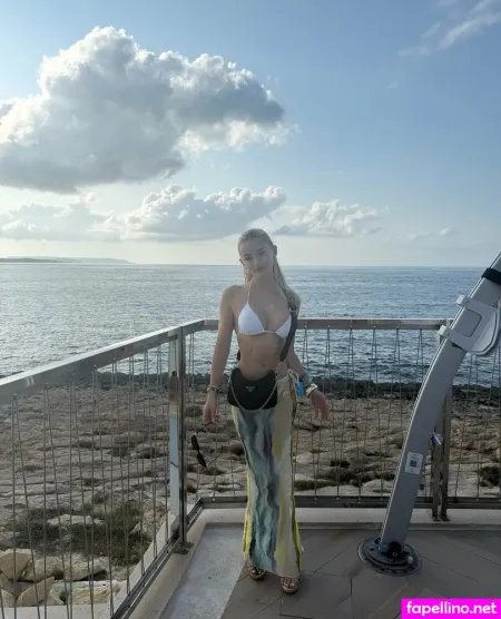 Graceleex OnlyFans Thumbnail #Ozp9xhcLOd