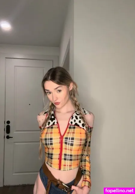 Gracexglen 2 OnlyFans Thumbnail #OmHT7pVoib