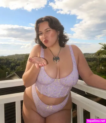 Gracexholland 1 OnlyFans Thumbnail #RYvnh0Pn2j