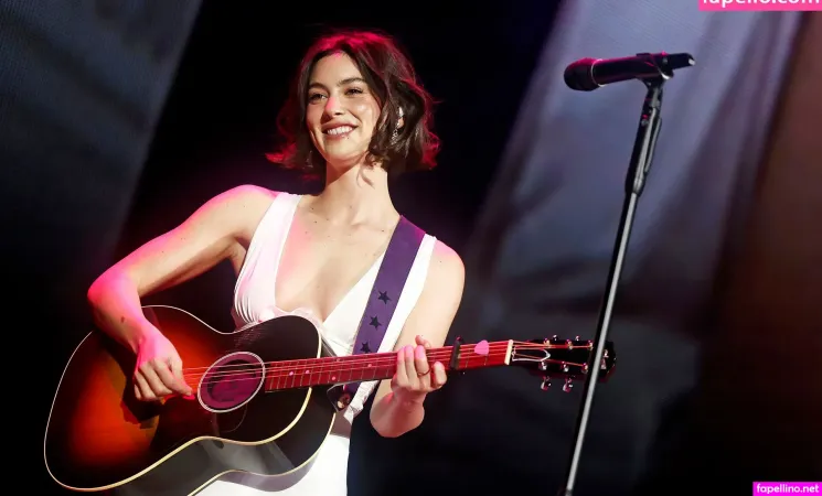 Gracie Abram OnlyFans Thumbnail #NbpTSk8x77