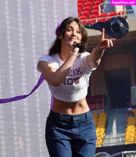 Gracie Abrams OnlyFans Thumbnail #1VLnvOUZ5U