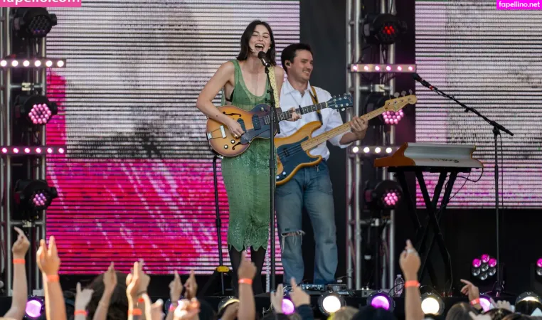 Gracie Abrams OnlyFans Thumbnail #3jRicRfaPU