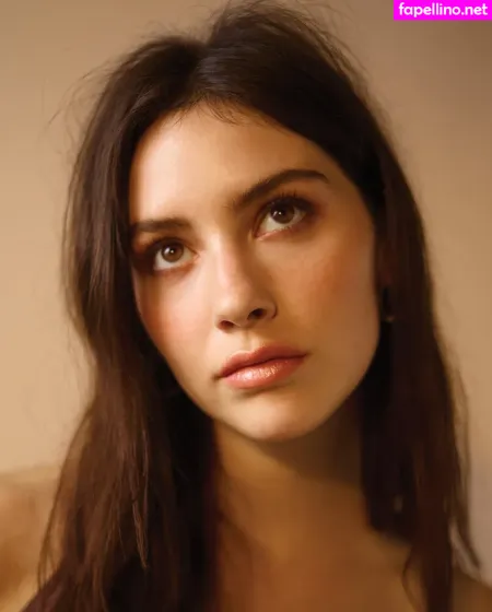 Gracie Abrams OnlyFans Thumbnail #5RZIoc9Y1T