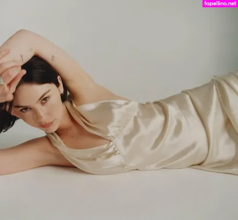 Gracie Abrams OnlyFans Thumbnail #6ntWrJrEiQ