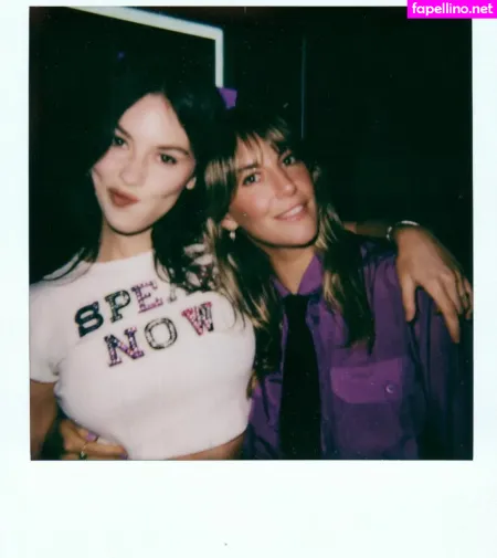 Gracie Abrams OnlyFans Thumbnail #7hjlSfEmZU