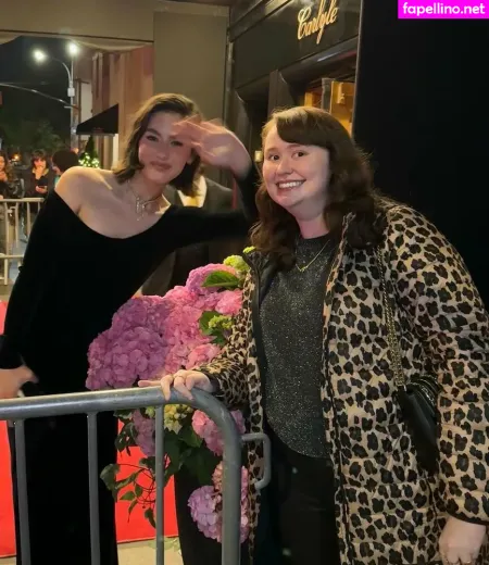 Gracie Abrams OnlyFans Thumbnail #82N9LGEkdu