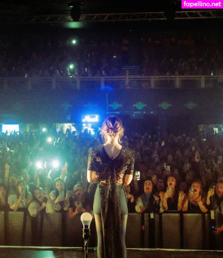 Gracie Abrams OnlyFans Thumbnail #8etETUYGNW