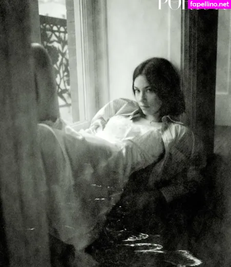 Gracie Abrams OnlyFans Thumbnail #BRZRzaQfNL