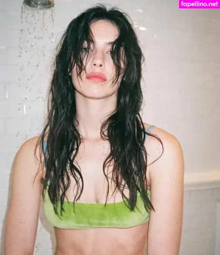 Gracie Abrams OnlyFans Thumbnail #BdgrI7qMXp