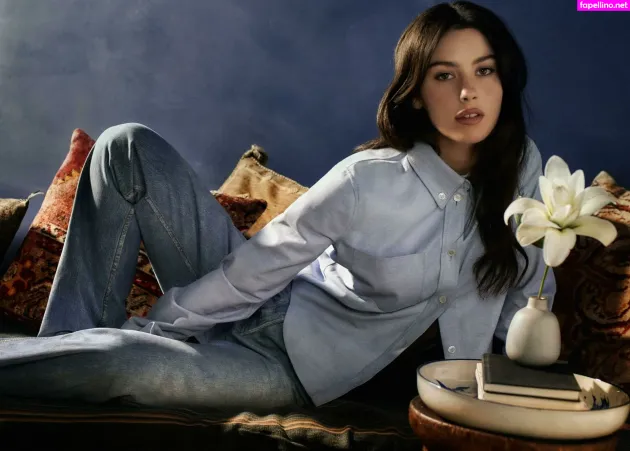 Gracie Abrams OnlyFans Thumbnail #BiI2dkzu9i