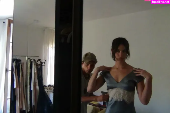 Gracie Abrams OnlyFans Thumbnail #CfLE7gbNcW