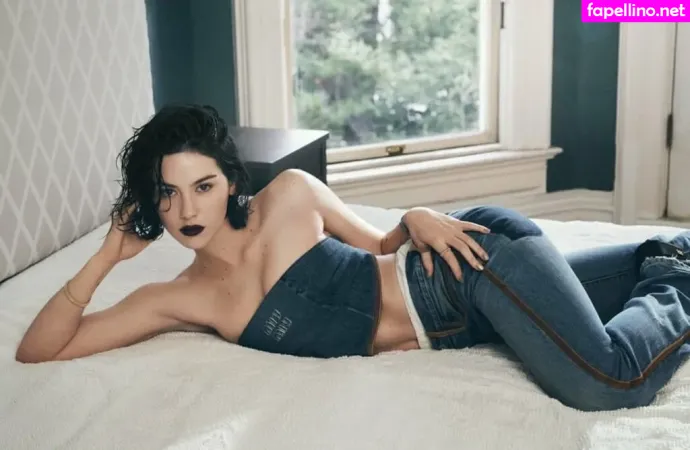 Gracie Abrams OnlyFans Thumbnail #FMlI4RMmM6