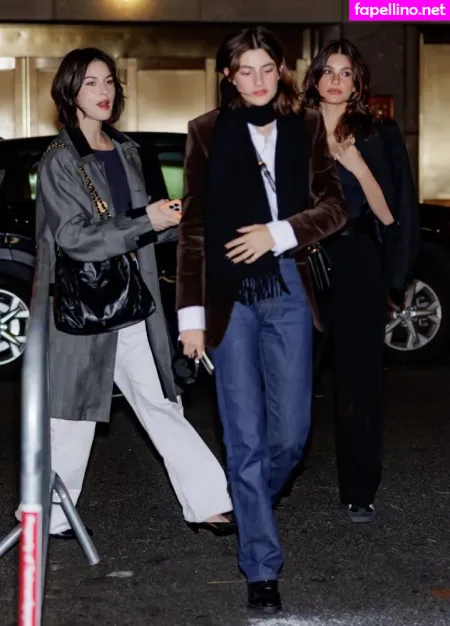 Gracie Abrams OnlyFans Thumbnail #KF3m8GJd03