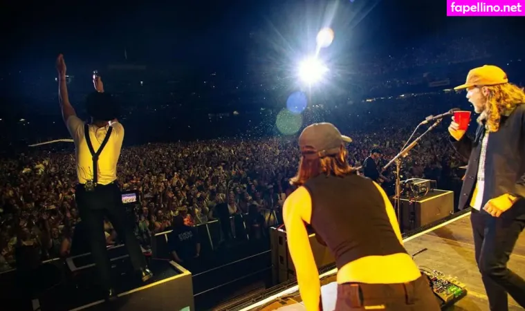 Gracie Abrams OnlyFans Thumbnail #KT9weLyXkn