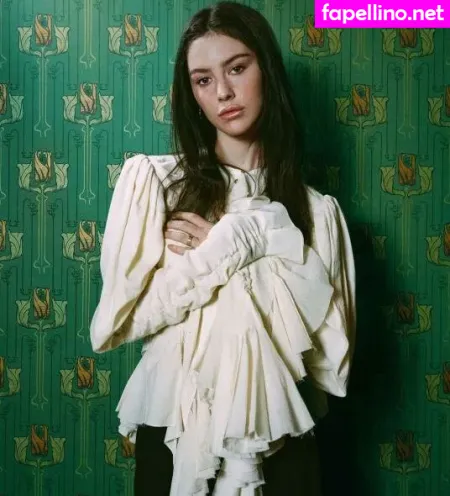 Gracie Abrams OnlyFans Thumbnail #LZAQd3RE4U