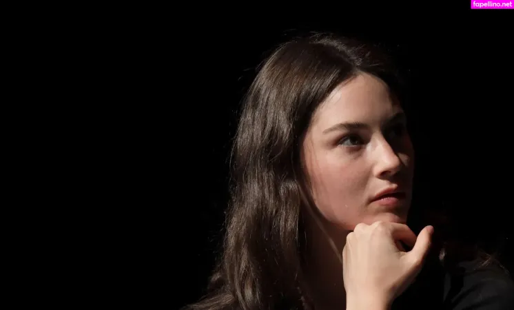 Gracie Abrams OnlyFans Thumbnail #LzNTAZuEMF