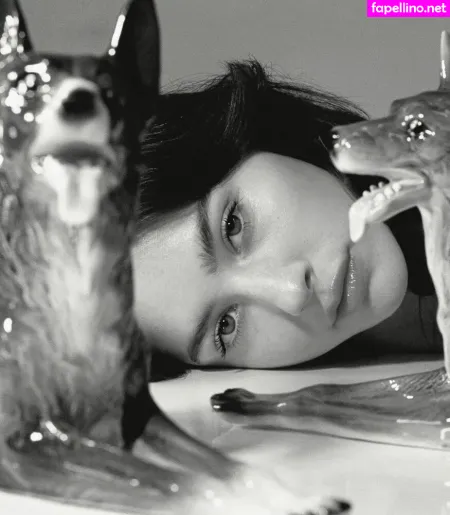 Gracie Abrams OnlyFans Thumbnail #MkOM28xANk