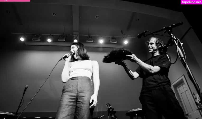 Gracie Abrams OnlyFans Thumbnail #P0wWH7xklg