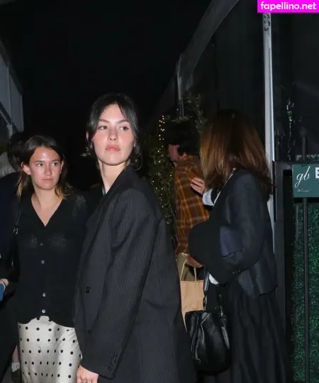 Gracie Abrams OnlyFans Thumbnail #PM7p3CNBeb