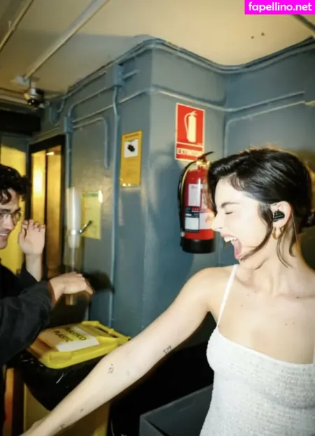 Gracie Abrams OnlyFans Thumbnail #R5VZFXHT6M