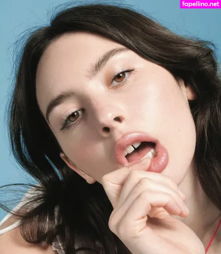 Gracie Abrams OnlyFans Thumbnail #Rq8w2fAWIe