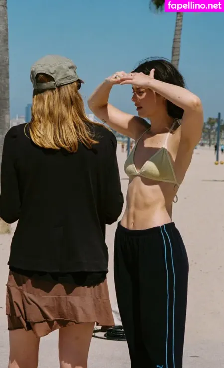 Gracie Abrams OnlyFans Thumbnail #T3tGF1nTCR