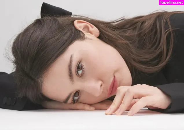 Gracie Abrams OnlyFans Thumbnail #TPwbkGFBzE