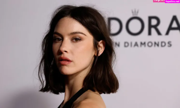 Gracie Abrams OnlyFans Thumbnail #UrzuFvLGOK