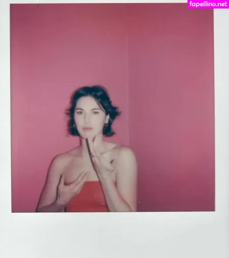 Gracie Abrams OnlyFans Thumbnail #VHab2zlxtz