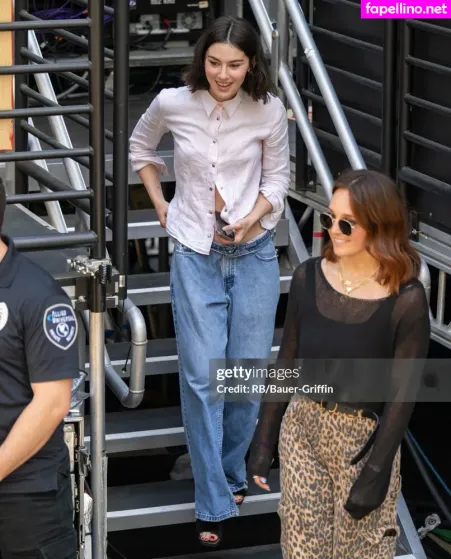 Gracie Abrams OnlyFans Thumbnail #VIEiyAg0T5