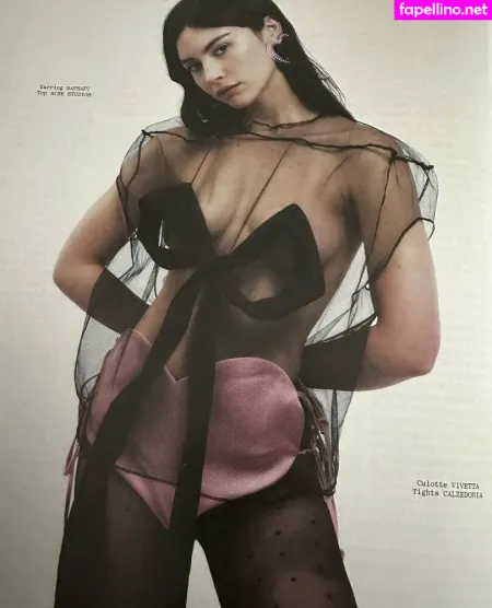 Gracie Abrams OnlyFans Thumbnail #X9SqLpvdbc