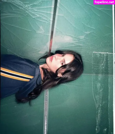 Gracie Abrams OnlyFans Thumbnail #YfNsvoYsrI