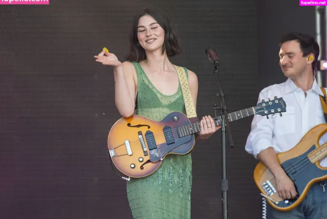 Gracie Abrams OnlyFans Thumbnail #ZSmFfV7Ijz