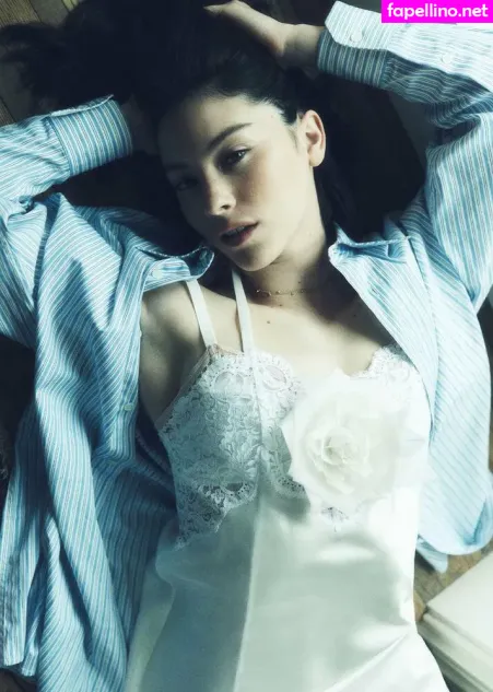 Gracie Abrams OnlyFans Thumbnail #cZddA7aoeX