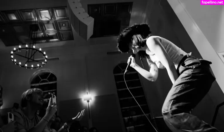 Gracie Abrams OnlyFans Thumbnail #g94j7PSier