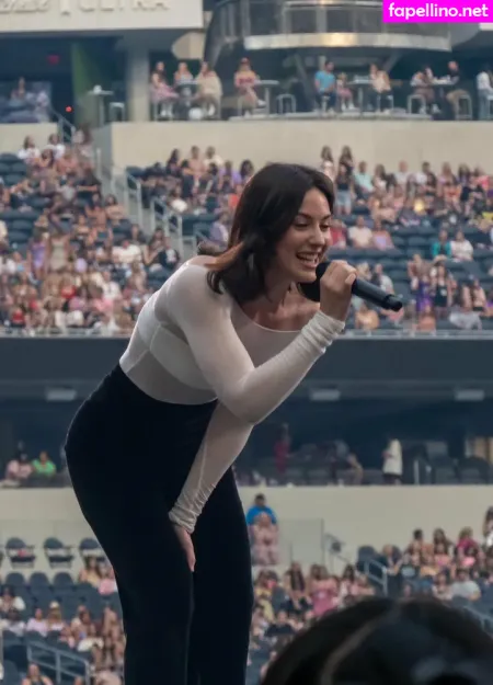 Gracie Abrams OnlyFans Thumbnail #gSIMl5RHEP