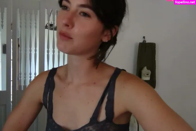 Gracie Abrams OnlyFans Thumbnail #kSIVrCrI6s