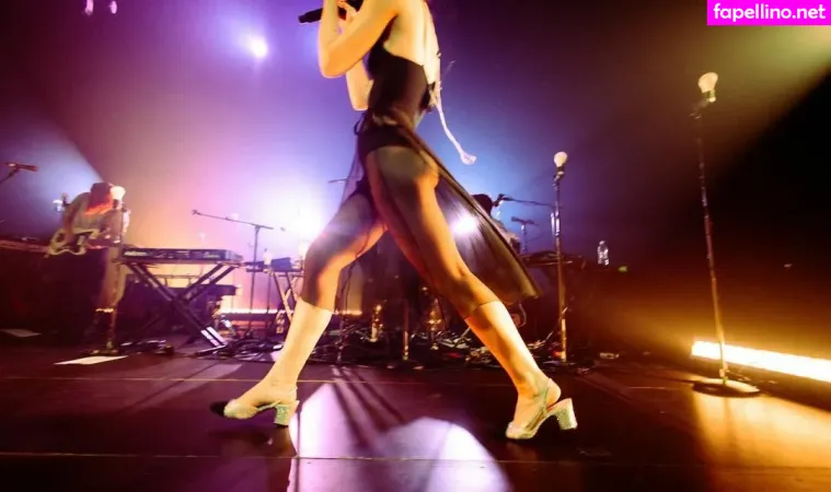 Gracie Abrams OnlyFans Thumbnail #kizxdoYAjU