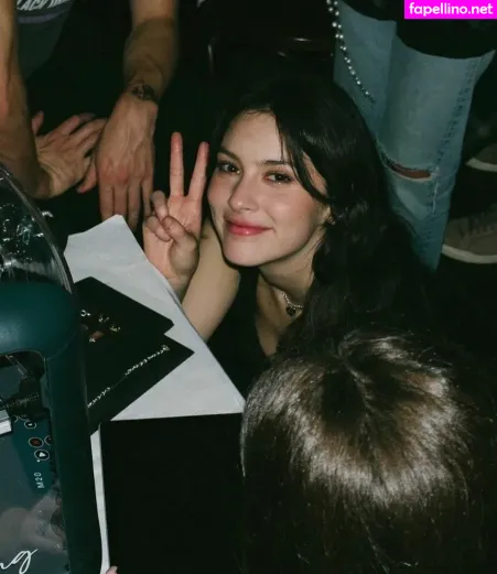 Gracie Abrams OnlyFans Thumbnail #mXYqTi0MHe