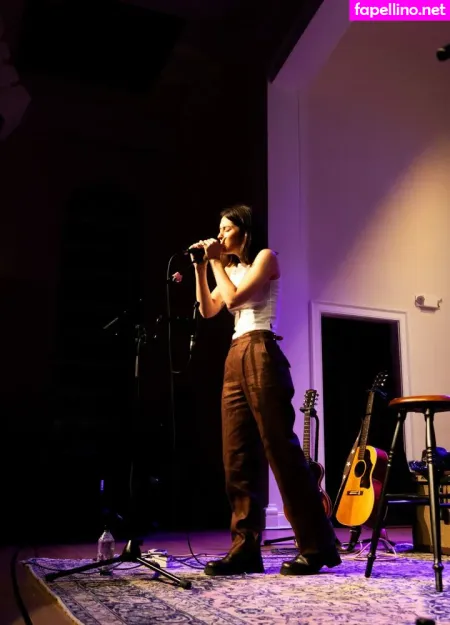 Gracie Abrams OnlyFans Thumbnail #nswBvGfLrS