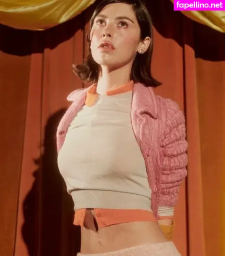 Gracie Abrams OnlyFans Thumbnail #rIp4elCx26