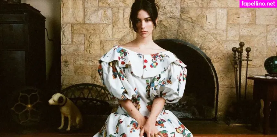 Gracie Abrams OnlyFans Thumbnail #rkcvO1O5ab