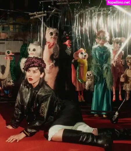 Gracie Abrams OnlyFans Thumbnail #s6yu3tybmV