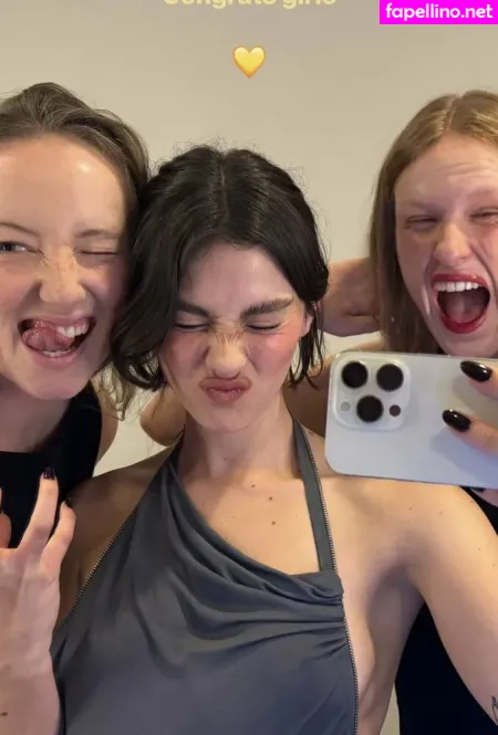 Gracie Abrams OnlyFans Thumbnail #v1NqZPW1Y4