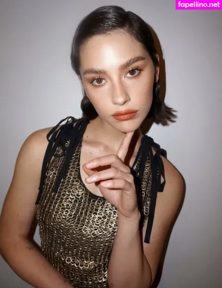 Gracie Abrams OnlyFans Thumbnail #wHpxSYsrY4