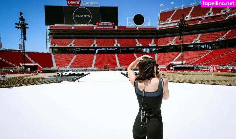 Gracie Abrams OnlyFans Thumbnail #xmMSmTOfkY