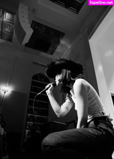 Gracie Abrams OnlyFans Thumbnail #yUZ76HMbgY