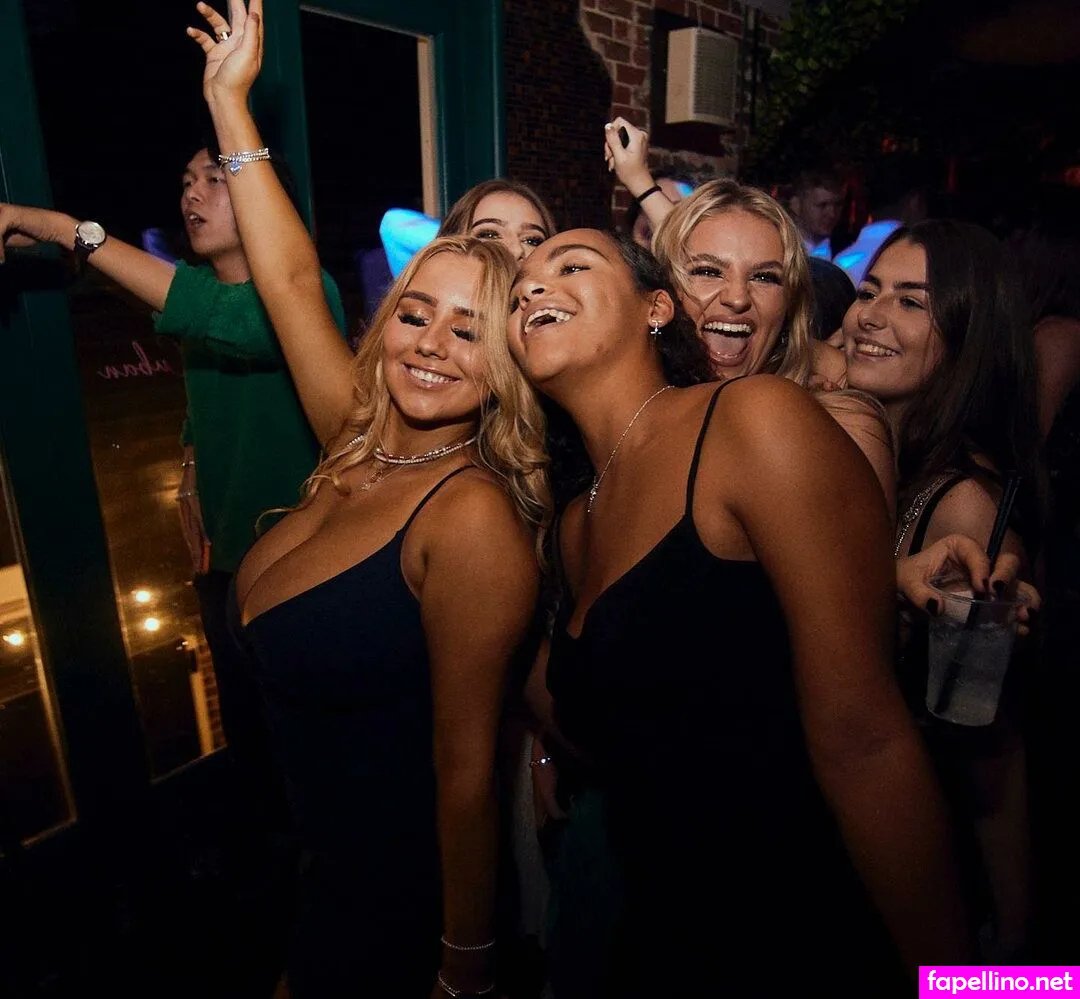 graciemae._, graciemaexx Nude Leaked OnlyFans Photo #KhL6AVf7V1