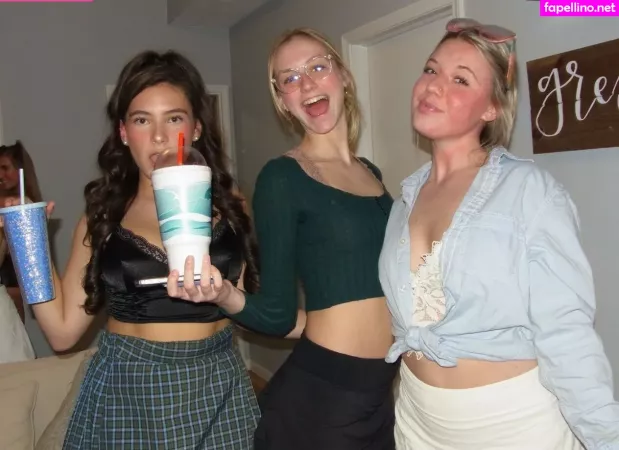 Gracie25970 OnlyFans Thumbnail #Ciy0JdTmvf