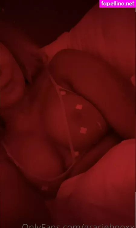 Graciebooxx OnlyFans Thumbnail #7vZp9L5n3b